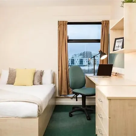 Arena Village In Centre Apartment Leeds (West Yorkshire)